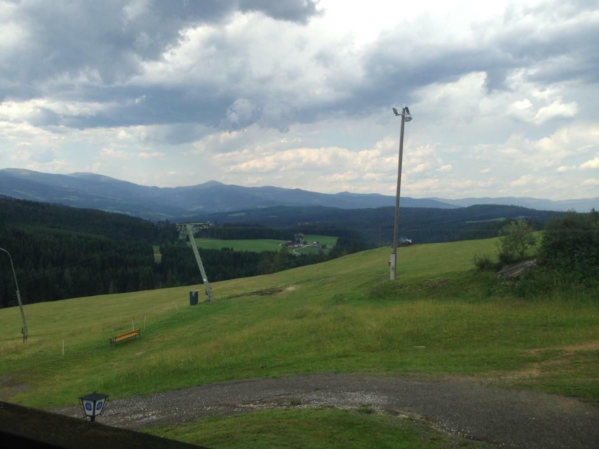 Alpengasthof Hoiswirt Modriach Exterior photo